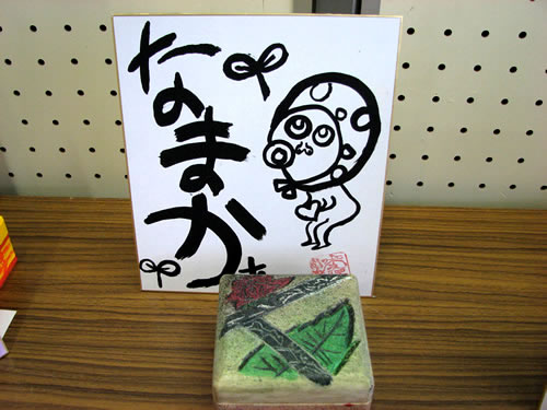 木を彫る，石を彫る