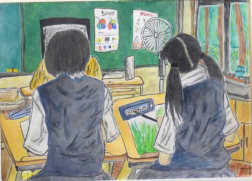 私の机から見える美術部風景
