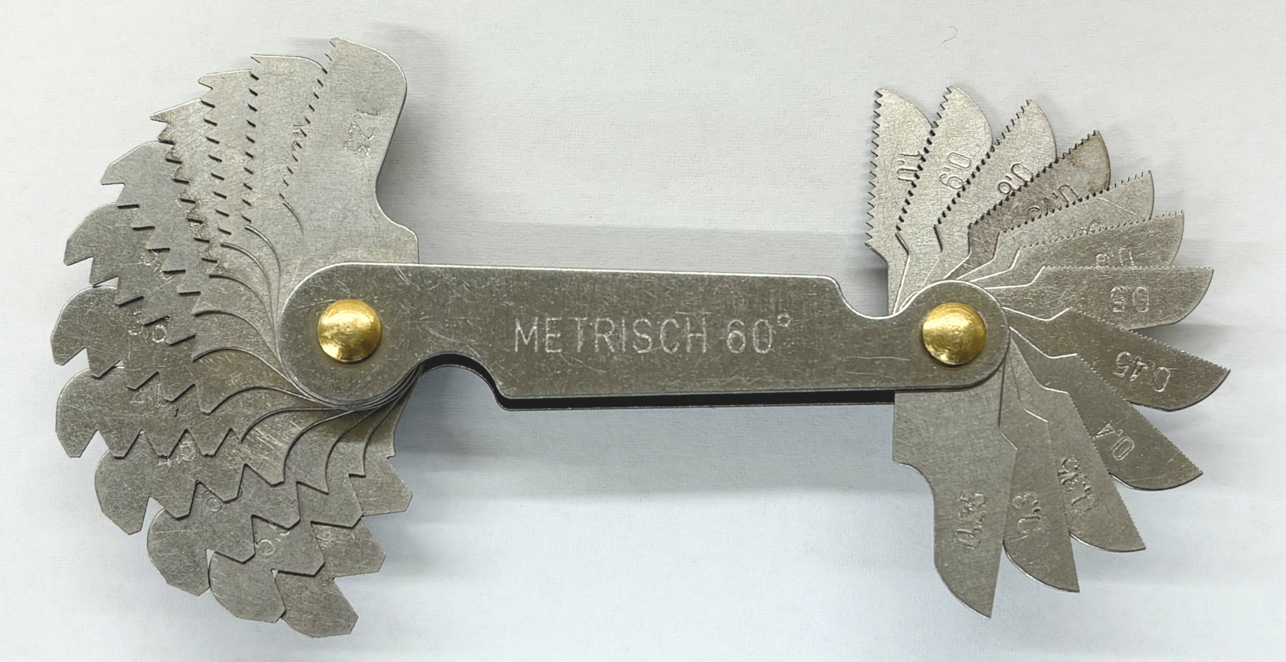 シックネスゲージ